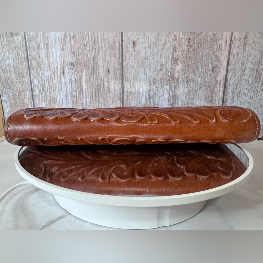 Patricia Nash Vintage Embossed Floral Brown Clutch Wallet EUC - Picture 11 of 12